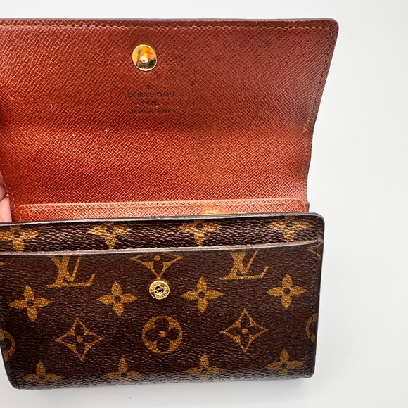 LOUIS VUITTON - Alexandrea Wallet R1.136 - Picture 5 of 10